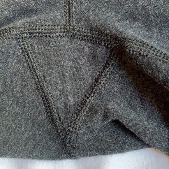 Bundle of 3 Lululemon leggings size 2 - Picture 14 of 14